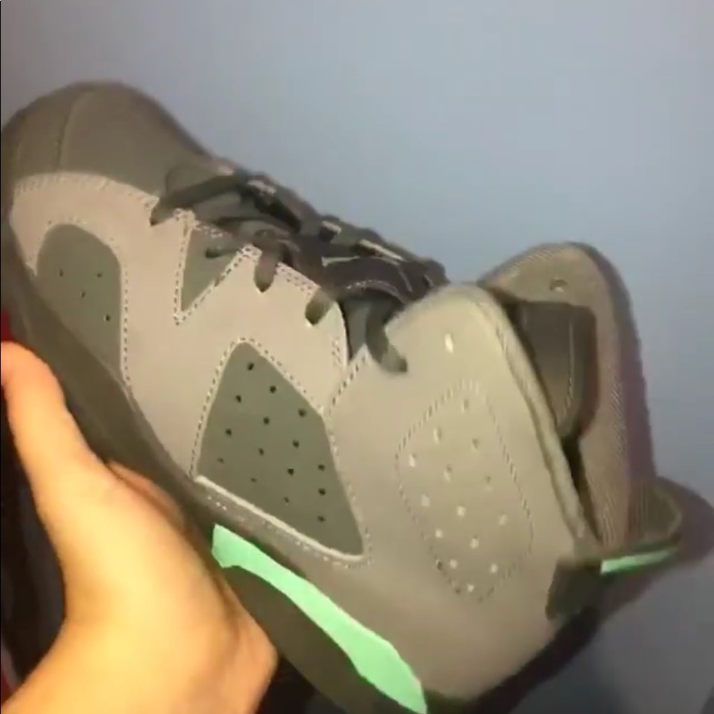 Air Jordan 6 GS grey green